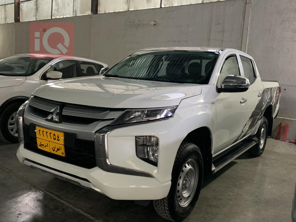 میتسوبیشی L200